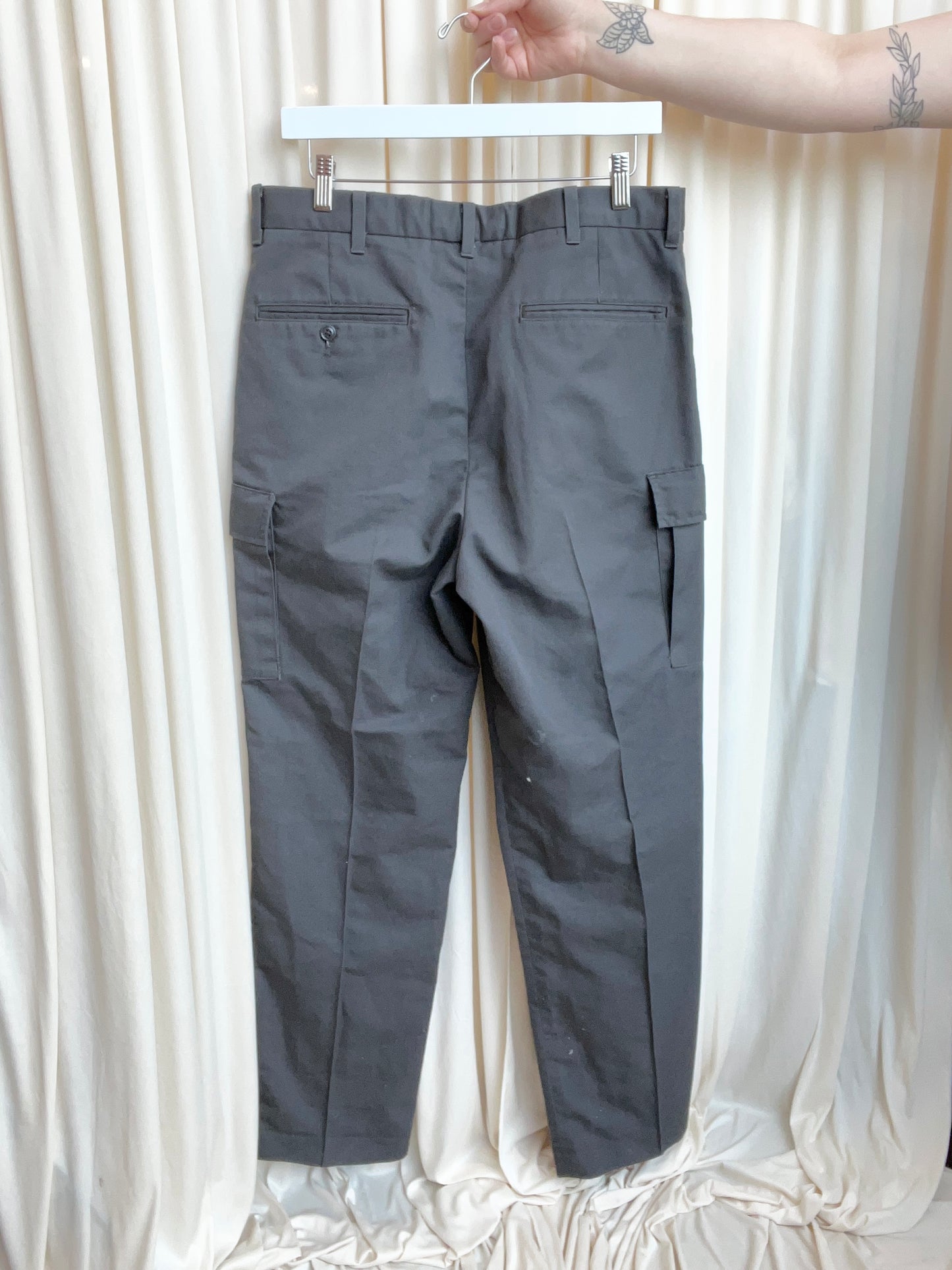 Gray Cargo Pants - 34